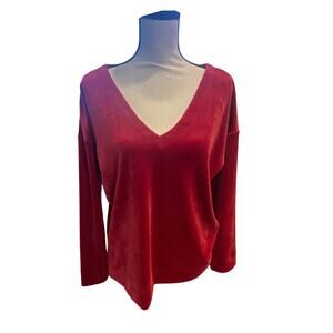 Women’s Tommy Bahama Rec Velour V-Neck Top. Size Medium